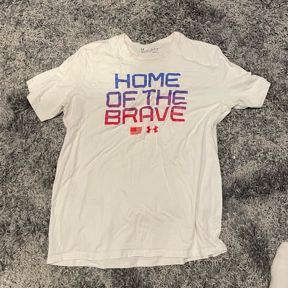 Under Armour tee shirt - Picture 2 of 2
